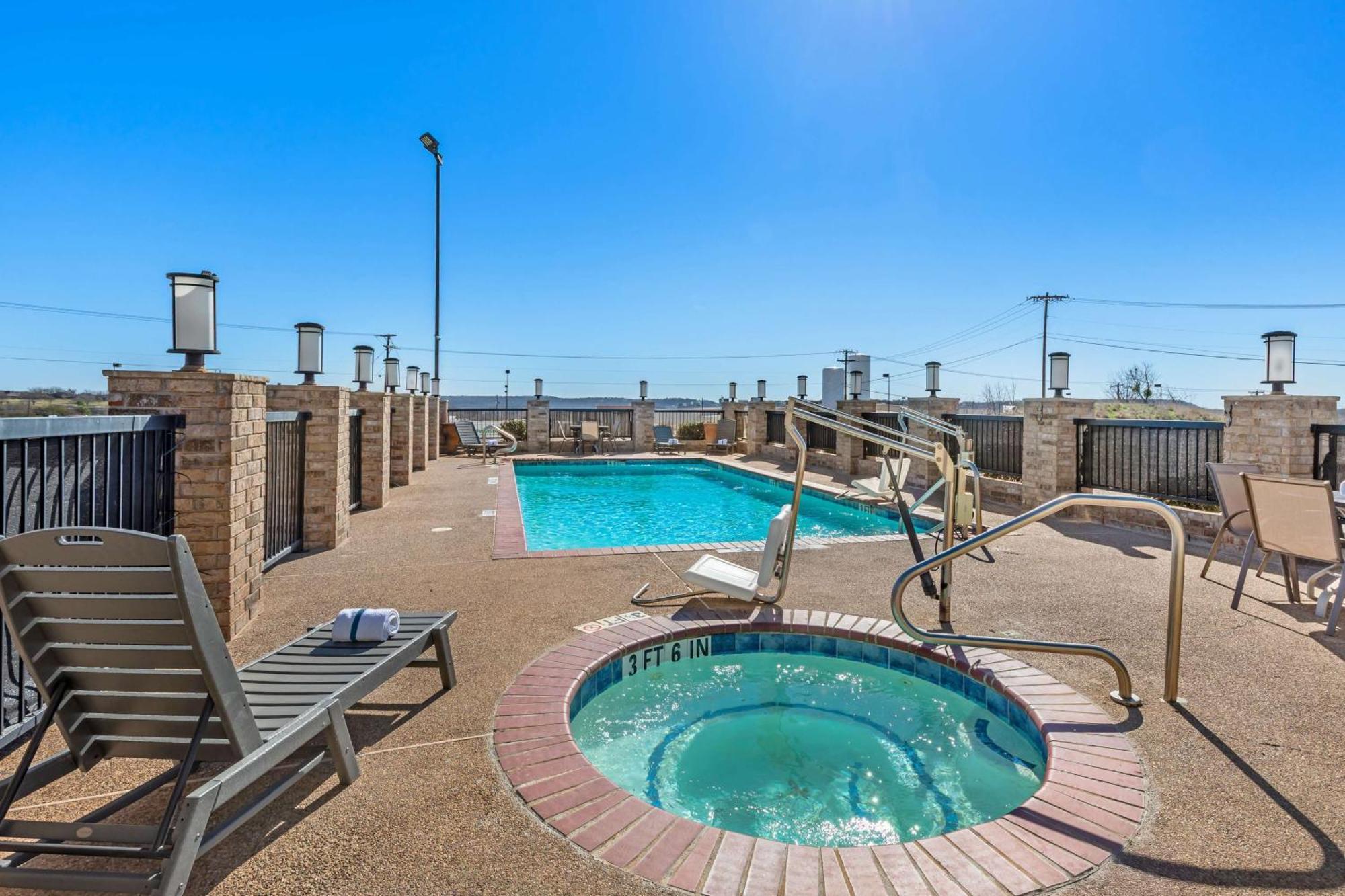 Best Western Club House Inn & Suites Mineral Wells Dış mekan fotoğraf